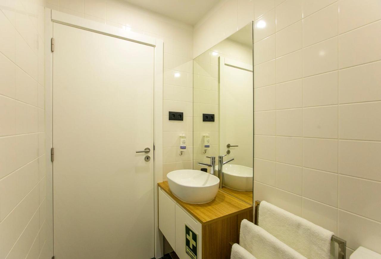 Charming Studio In Historic Downtown Porto Eksteriør billede